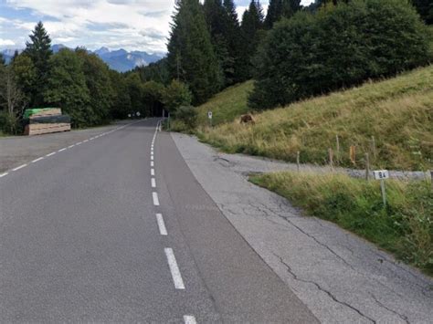 Gefährliche Falle Nylonschnur am Bödele quer über Straße gespannt VOL AT