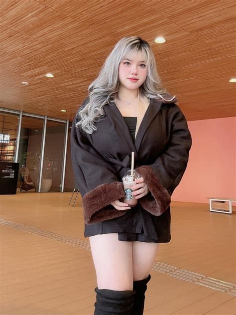 Hot girl Hải Dương từng thu nhỏ vòng tái xuất với đồ tắm được khen