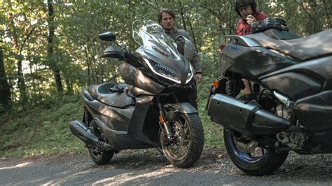 Yamaha Xmax Vs Zontes E Vergleich