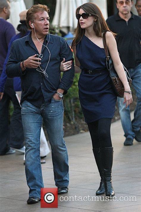 Ross King - Ross King and his wife shopping in Hollywood | 1 Picture | Contactmusic.com