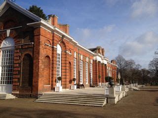 Word Wenches: History and Fashion at Kensington Palace