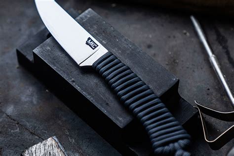 10 Best Paracord Knives For Survival Hiconsumption