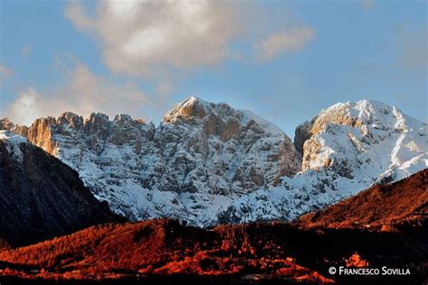 Il Gruppo Della Schiara Visto Da Belluno Dolomiti Veneto Italia Foto Di