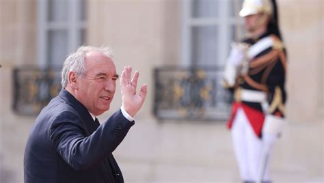 Fran Ois Bayrou Voque Henri Iv Pour Sa Premi Re Prise De Parole En