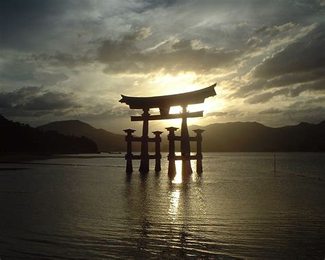 安芸の宮島（厳島神社）