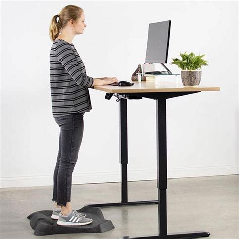 Стол для работы стоя, поднимающийся компьютерный стол