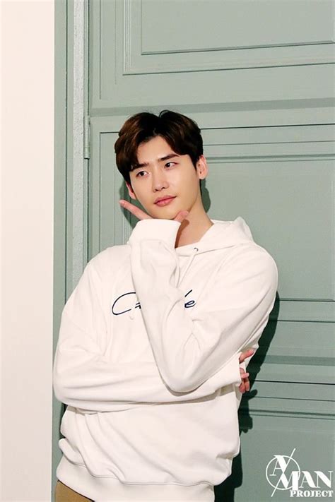 Pin By P Tch Siqaphat On Lee Jong Suk Lee Jong Suk Lee Jong