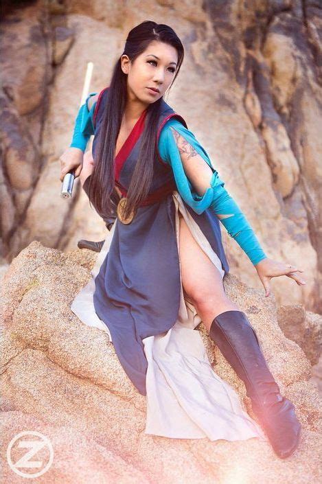 Rian Synnth As Mulan Posing As A Jedi Cosplay By Riansynnth