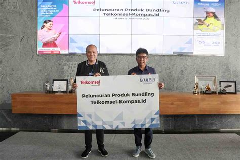 Dukung Literasi Digital Di Indonesia Kolaborasi Telkomsel Dan Kompas