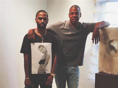 The Source |Jay-Z Gifts Big Sean With A Roc-A-Fella Chain