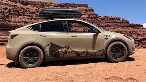 Tesla Model Y On Mars Ev On Off Road Trail Paints The Near Perfect Illusion Ht Auto