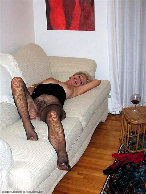 Slutty MILF Justine Strips Naked Exposing Her Saggy Tits Her Hairy Cunt CoedCherry