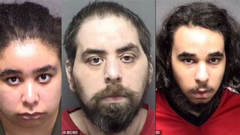 Arrestan A Tres Hijos De Una Madre Latina Que Muri Abandonada En Su Casa En Texas Llevaba