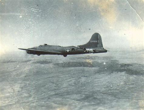 B-17 - Life of a B-17 Bomber Crew