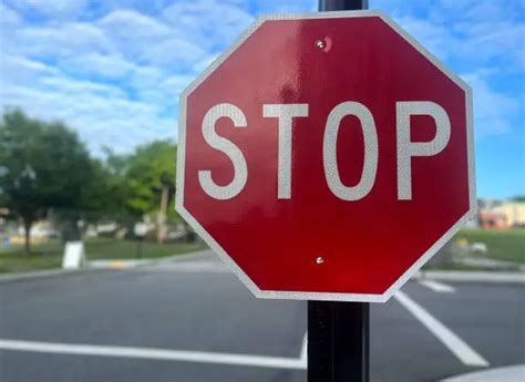 500+ Stop Pictures | Download Free Images on Unsplash