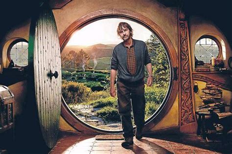 Peter Jackson in Bag End - The Hobbit Photo (20391804) - Fanpop - Page 10