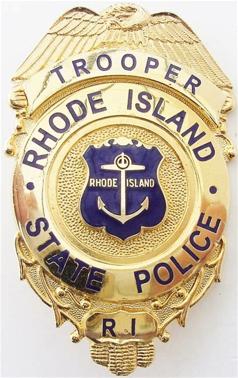 Collectors-Badges Auctions - RHODE ISLAND STATE POLICE TROOPER WALLET BADGE