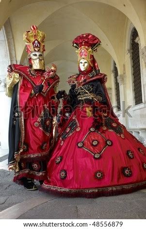 Amazing Fashion: CARNAVAL COSTUMES