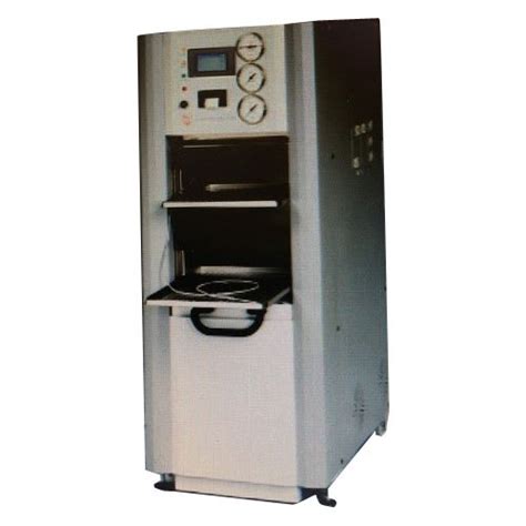 Semi Automatic Stainless Steel Laboratory Autoclave Shape Vertical At