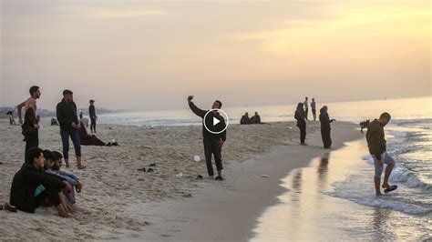 Displaced Gazans Spend Time On The Beach Amid Cease Fire The New York