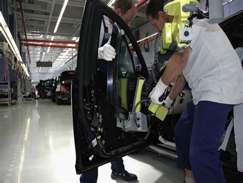 Se expande el uso de blindaje en autos y la protección ahora llega a