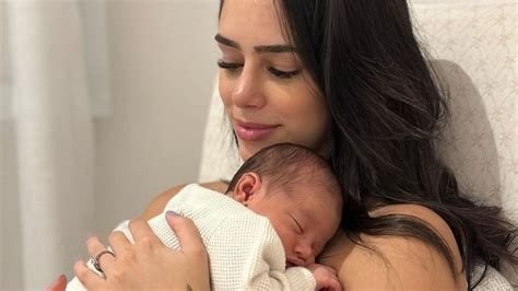 Foto Filha de Bruna Biancardi e Neymar Mavie faz 1 mês e influencer