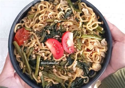 Resep Mie Goreng Kangkung Oleh Sinta Muller Cookpad