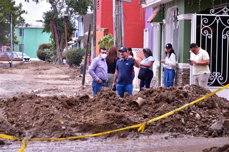 Se Derraman Aguas Negras En Las Puertas De Los Hogares En El Infonavit