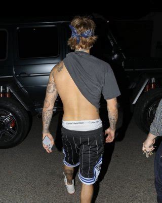 Male Celeb Justin Bieber Paparazzi Nude Cock Shots Porn Pictures XXX Photos Sex Images