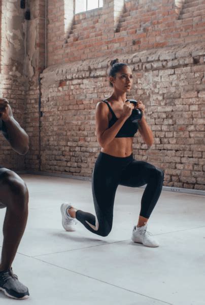 Piensa En Tus Piernas Tonificadas Y Fuertes Haciendo Este Entrenamiento Mui Fitness En El Gimnasio