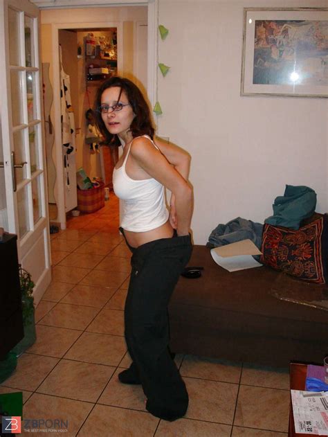 Ok Looking Dark Haired ZB Porn