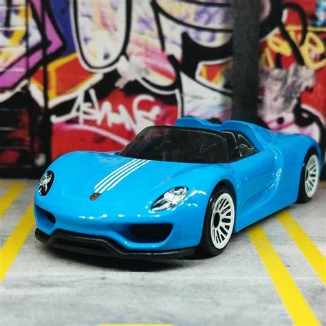 PORSCHE Putih Hot Wheels 散裝保時捷 Spyder 藍色條白色 BB 蝦皮購物