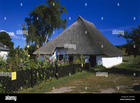 Alemania la isla de Rügen Großzicker casa rectoral jardín de flores