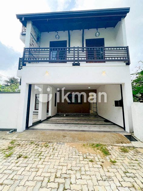 Two Storied Luxury House Sale Talawatugoda Ikman