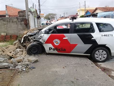 Homem morre atropelado por viatura da PM na zona sul de São José dos