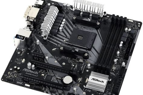 V Rusku si vyrábí vlastní základní desky. Přeznačené B450 ASRock ...