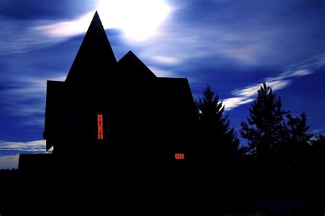 The World's Scariest Haunted House Offers a $20,000 Prize