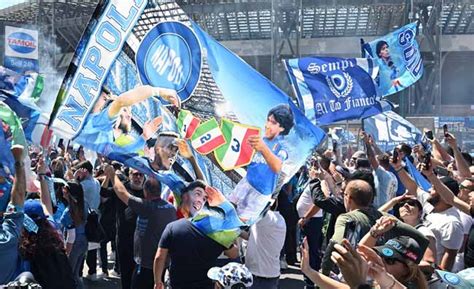 Napoli Vittoria Importante A Verona I Tifosi Condividono La Gioia Sui