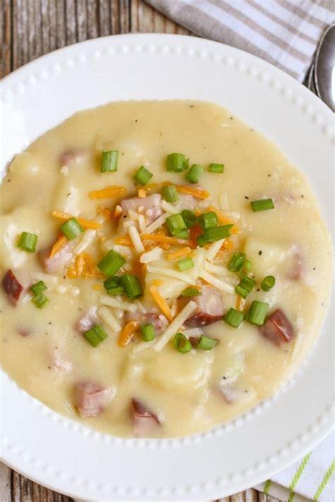 20 Easy Potato Soup Recipes - How to Make Potato Soup