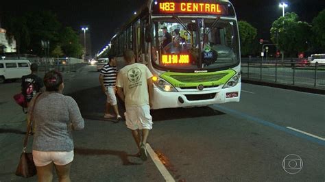 Vídeo Nova Lei quer dar mais segurança a passageiros que pegam ônibus