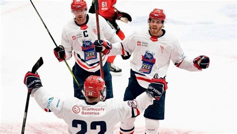 SE ISHOCKEY LIVE Odense Bulldogs møder Rungsted Seier Capital BT