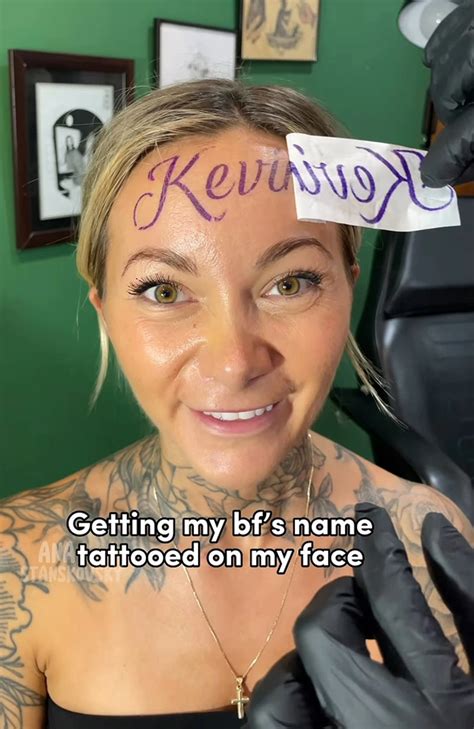 Kobieta wytatuowała sobie linie bikini by wyglądać na opaloną ale jest w tym pewien haczyk