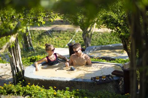 Day Tour | Hon Tam Island Mud Bath Experience (From Nha Trang) - KKday