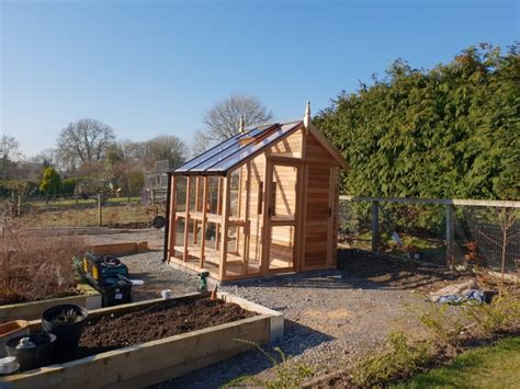 Woodpecker The Centaur Red Cedar Greenhouse Buiten Goed