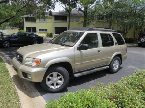 Nissan Pathfinder Se