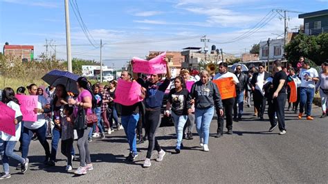 Familiares y amigos dan el último adiós a Miriam Ríos comisionada de