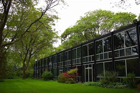 The Ludwig Mies van der Rohe Architecture Legacy in Detroit: Lafayette Park