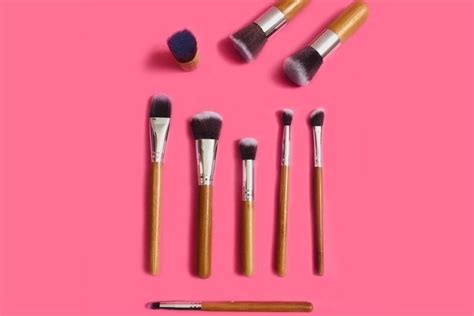 10 Macam Jenis Kuas Makeup Dan Fungsinya