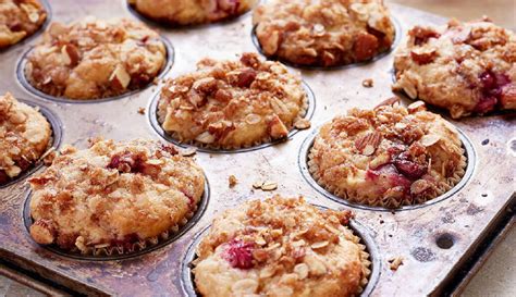 Apple Cranberry Crumble Muffins Save On Foods Save On Foods