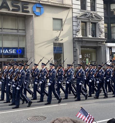 Veterans Day Parade! editorial stock image. Image of architecture ...